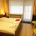 Ferienpension Bei Stenze Inklusive Kostenlosem Regionalem Nahverkehr 4* Senheim