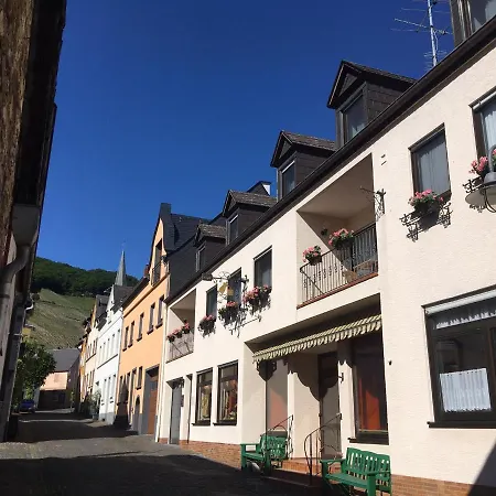 Maison d'hôtes Ferienpension Bei Stenze Inklusive Kostenlosem Regionalem Nahverkehr Senheim